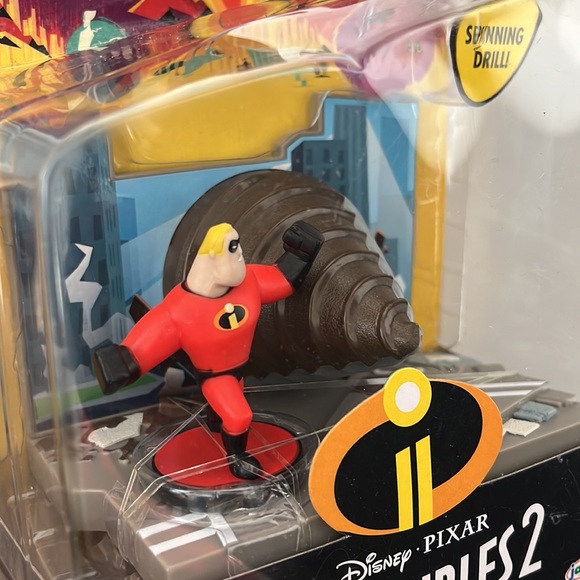 Disney / Pixar The Incredibles 2 Drill Attack Playset - Picture 7 of 8